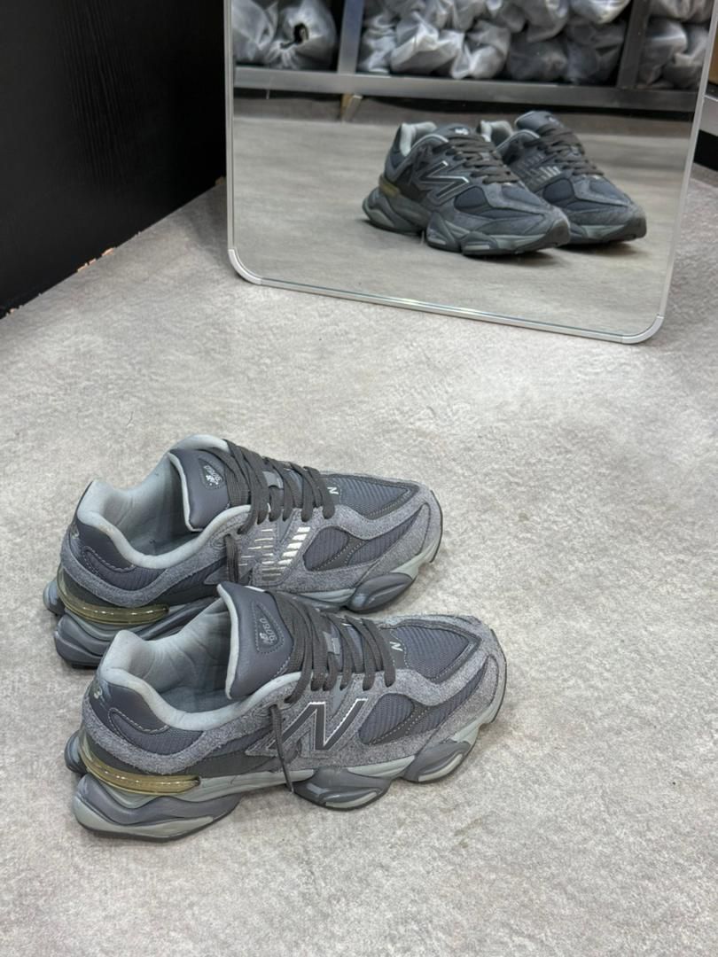 New Balance Gris 9060